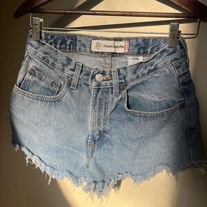Vintage Levi Jean Cutoff Shorts